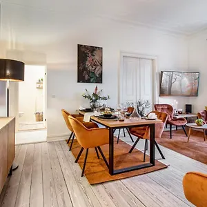 The Modern Getaway Apartment