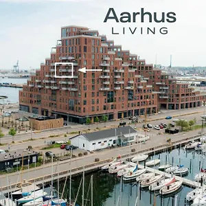 Apartment Seaside With Magical Balcony View, Århus